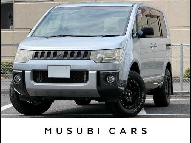 2012 Mitsubishi Delica D5