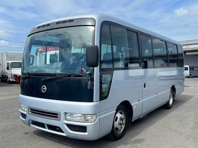 Nissan Civilian