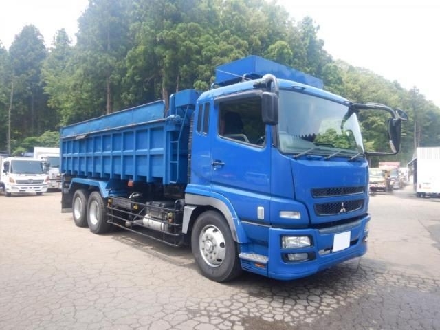 2010 Mitsubishi Super Great