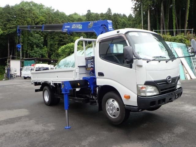 Hino Dutro