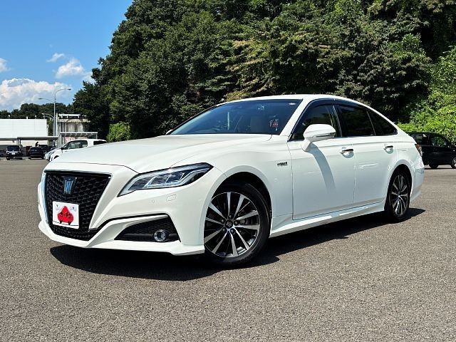 2019 Toyota Crown HV