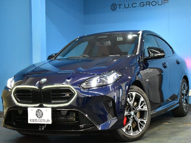 BMW M235