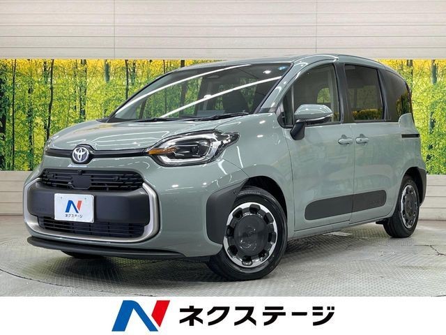 Toyota Sienta HV