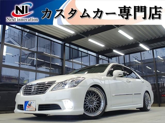 2010 Toyota Crown