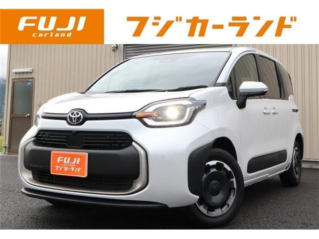 Toyota Sienta HV