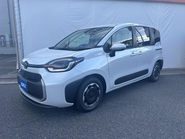 Toyota Sienta HV