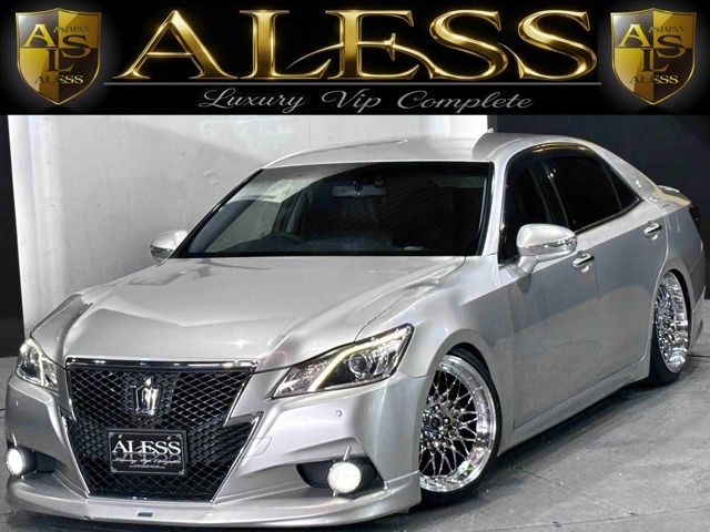 2012 Toyota Crown