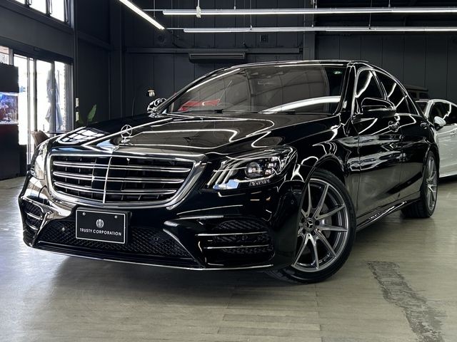 Mercedes-Benz S560