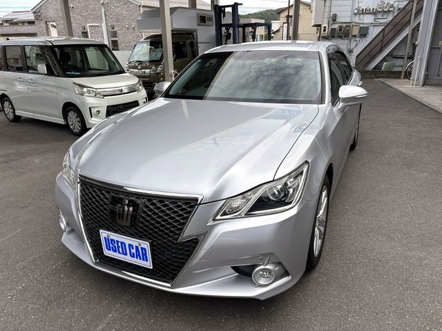 2013 Toyota Crown