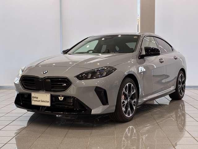 BMW M235