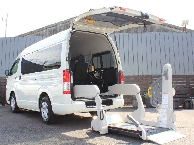 Toyota Hiace V