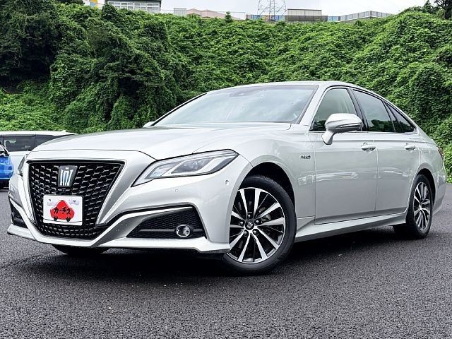 2019 Toyota Crown HV