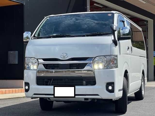 2022 Toyota Hiace V