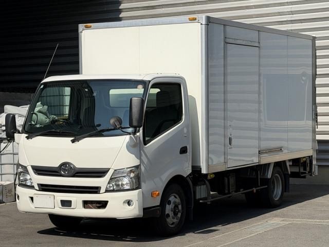 2017 Toyota Dyna