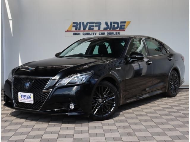 2015 Toyota Crown