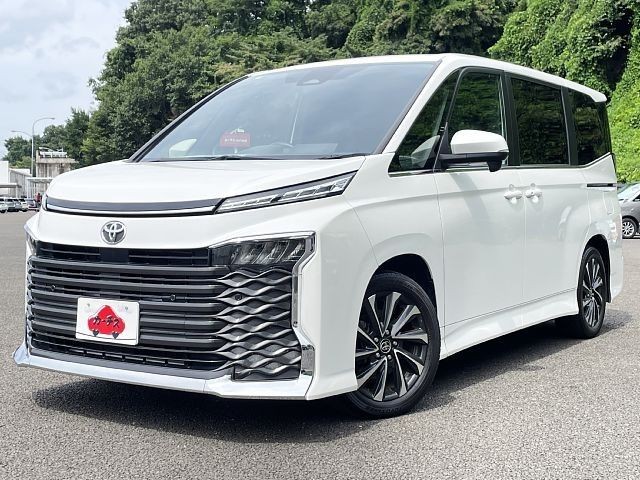 2022 Toyota Voxy