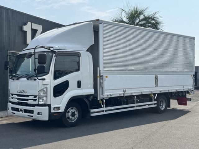 2020 Isuzu Forward