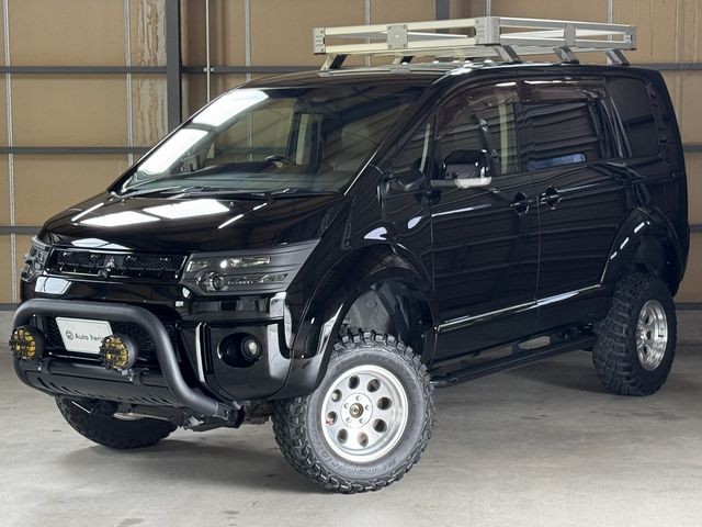 2013 Mitsubishi Delica D5
