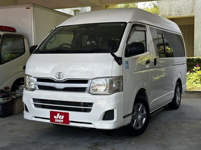 2012 Toyota Hiace V
