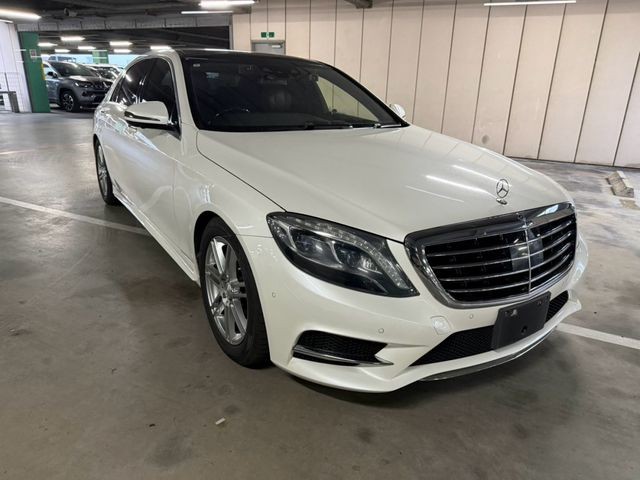 Mercedes-Benz S550