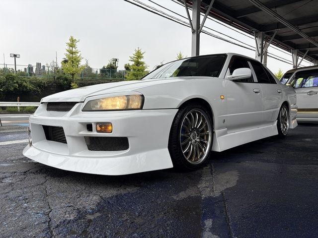 2000 Nissan Skyline