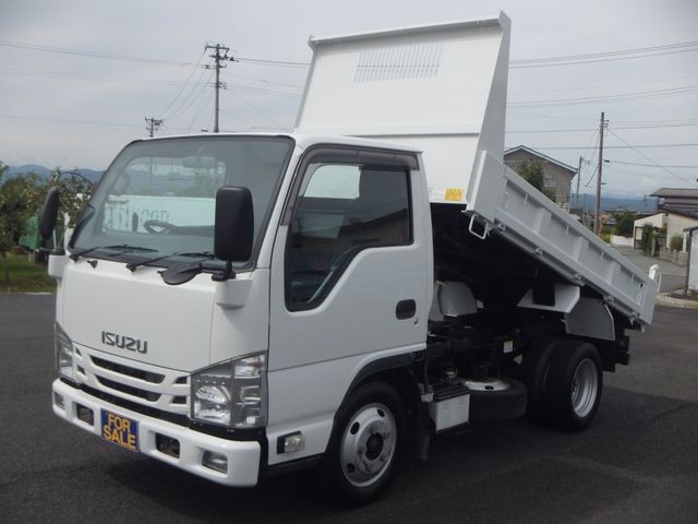 2015 Isuzu ELF