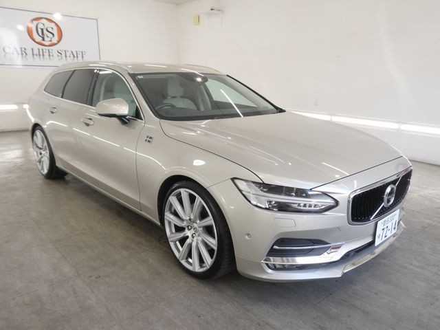 Volvo V90