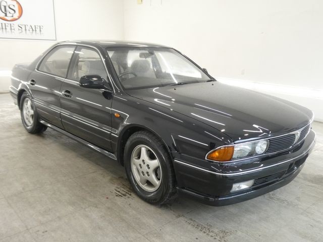 Mitsubishi Diamante