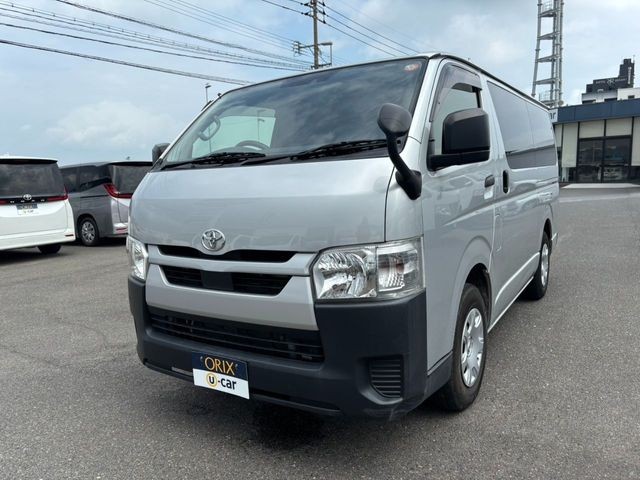 Toyota Hiace V