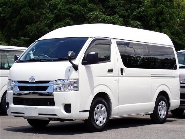 Toyota Hiace V