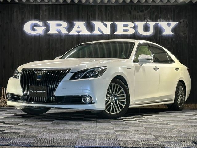 2013 Toyota Crown Majesta