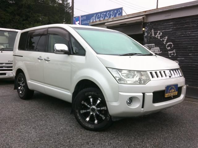 2008 Mitsubishi Delica D5