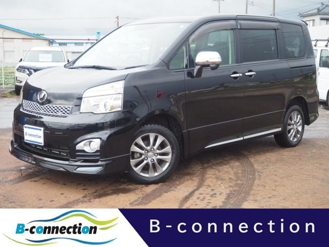 2013 Toyota Voxy