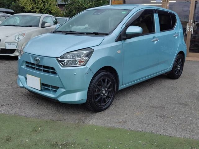 2017 Daihatsu Mira ES
