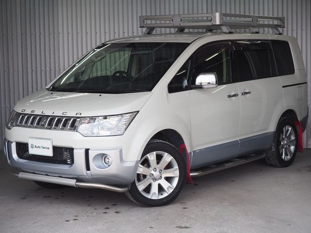 2015 Mitsubishi Delica D5