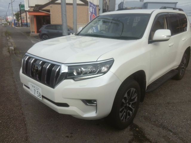 2021 Toyota Land Cruiser Prado