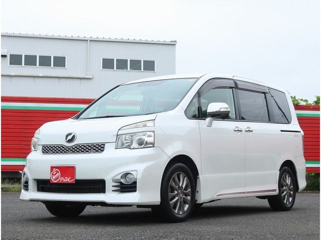 2012 Toyota Voxy