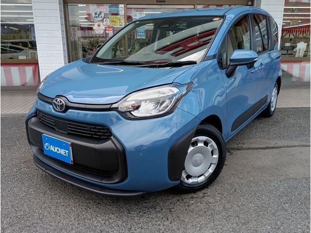 Toyota Sienta HV