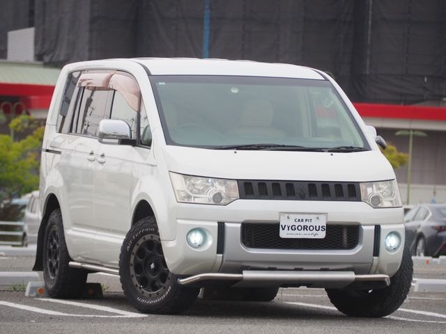 2007 Mitsubishi Delica D5