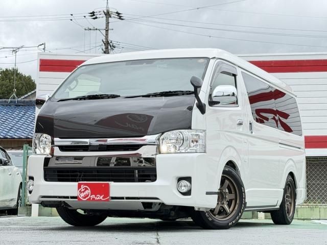 Toyota Hiace V