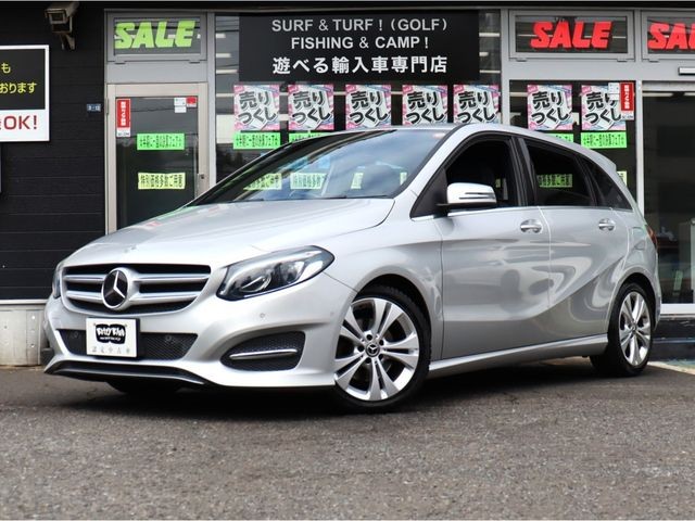 Mercedes-Benz B180
