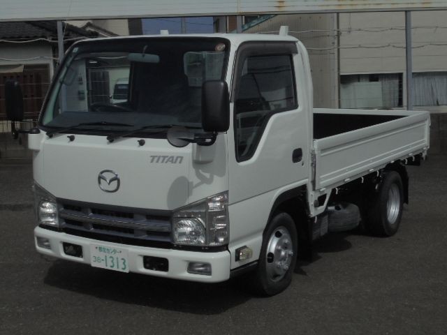 Mazda Titan