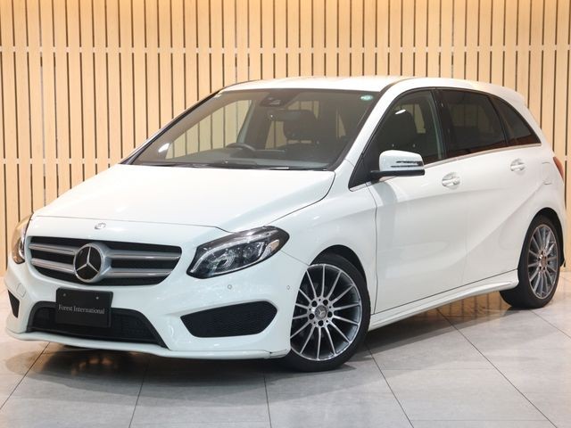 Mercedes-Benz B180