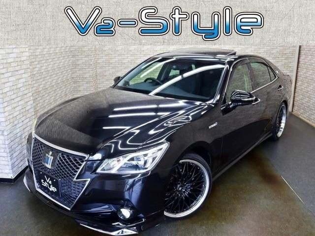 2013 Toyota Crown