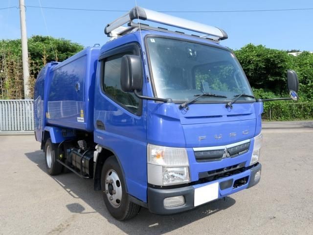 2021 Mitsubishi Canter T