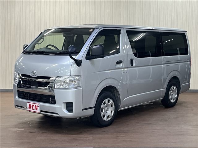 Toyota Hiace V