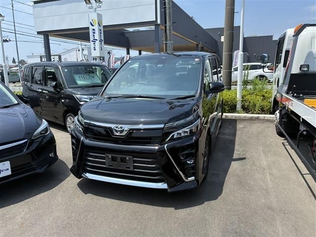 2020 Toyota Voxy