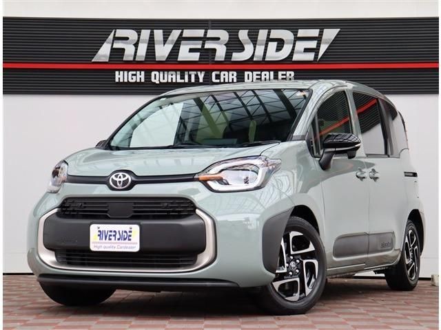 Toyota Sienta HV