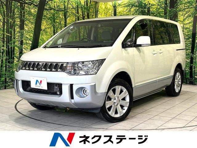 2014 Mitsubishi Delica D5