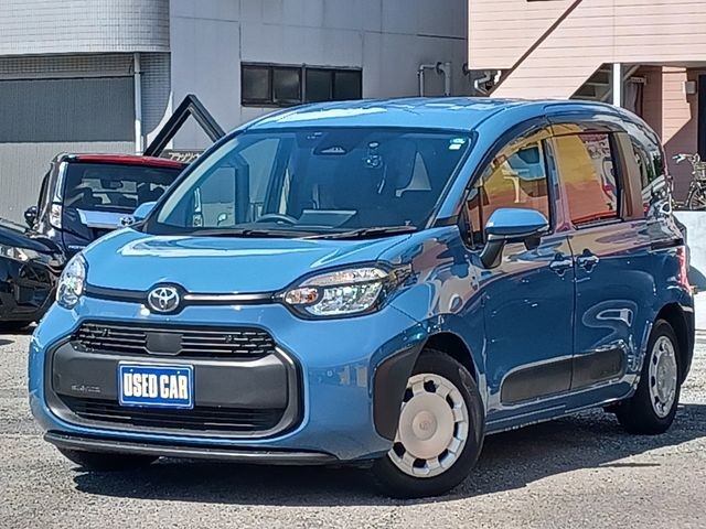 Toyota Sienta HV